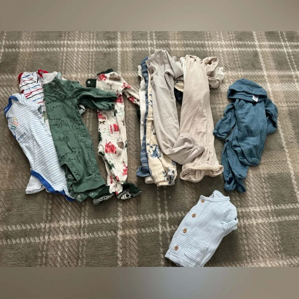 Carter’s newborn baby boy gown and outfit clothing lot